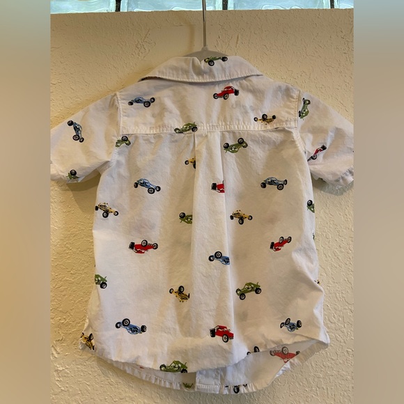 Hanna Andersson Button-Up White Collared Shirt With Colorful Car Print - Picture 2 of 6